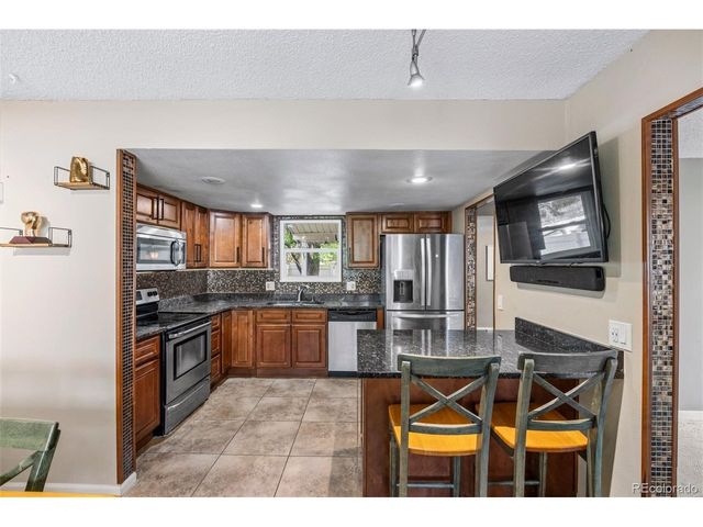 2496 S Vaughn Way D, Aurora, CO 80014