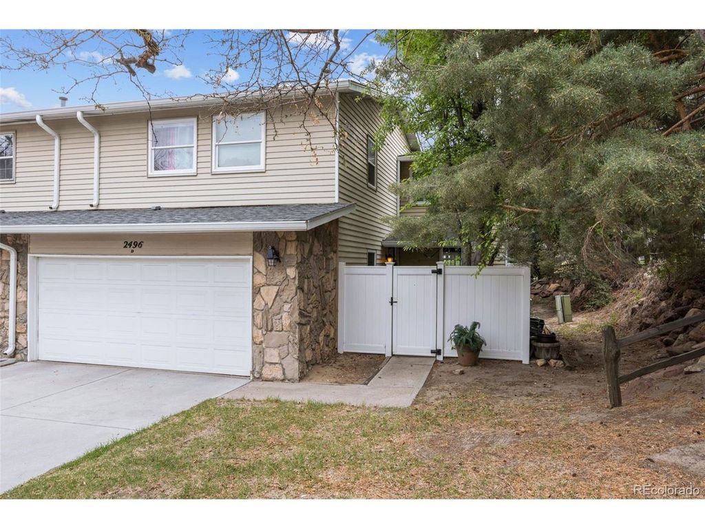 2496 S Vaughn Way D, Aurora, CO 80014