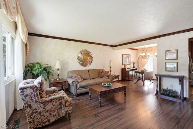 14924 Carol Drive, Maple Heights, OH 44137
