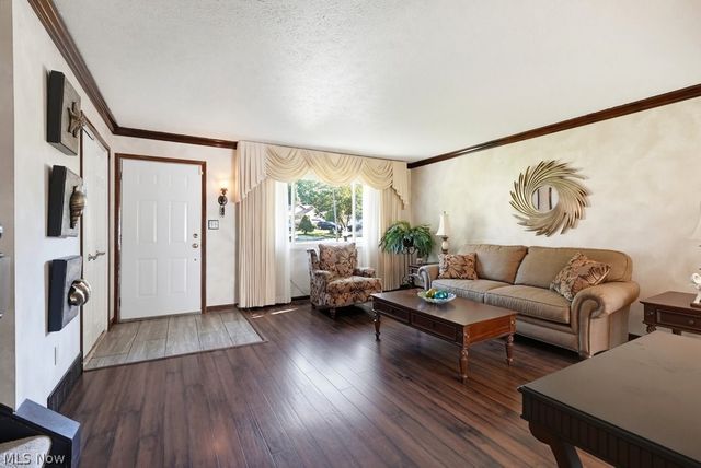14924 Carol Drive, Maple Heights, OH 44137