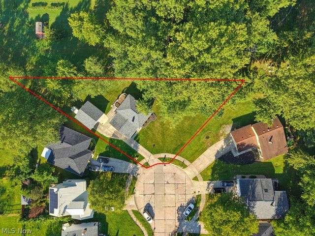14924 Carol Drive, Maple Heights, OH 44137