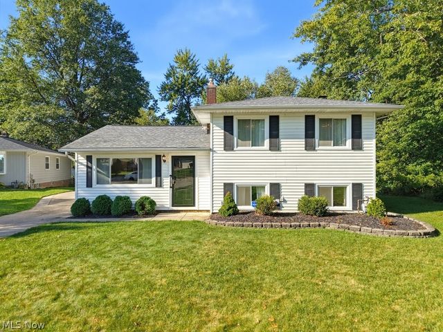 14924 Carol Drive, Maple Heights, OH 44137