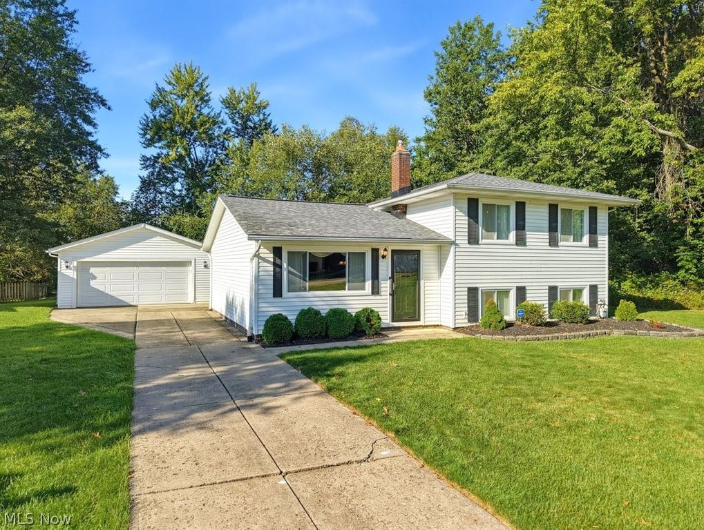 14924 Carol Drive, Maple Heights, OH 44137