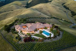 2020 Victorine Rd, Livermore, CA 94551