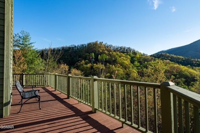 3670 Marian Lake Way, Sevierville, TN 37862
