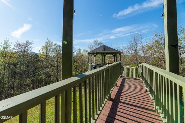 3670 Marian Lake Way, Sevierville, TN 37862