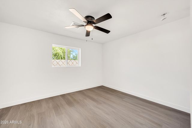 2813 N GREENFIELD Road, Phoenix, AZ 85006