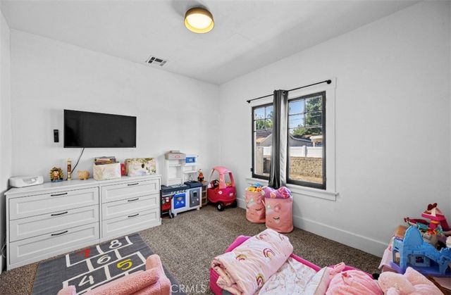 529 E Latham Avenue, Hemet, CA 92543
