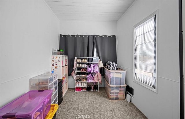 529 E Latham Avenue, Hemet, CA 92543