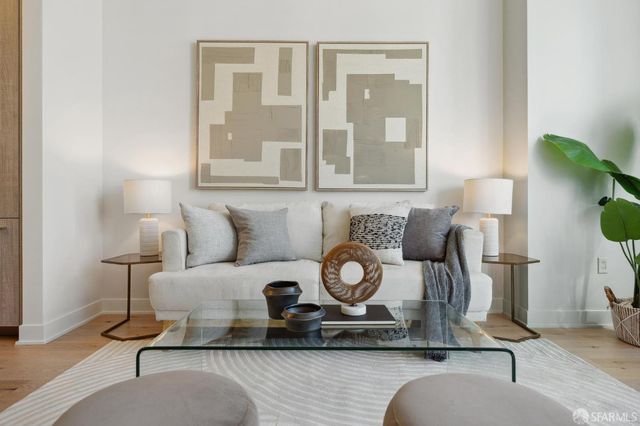 318 Main Street 8C, San Francisco, CA 94105