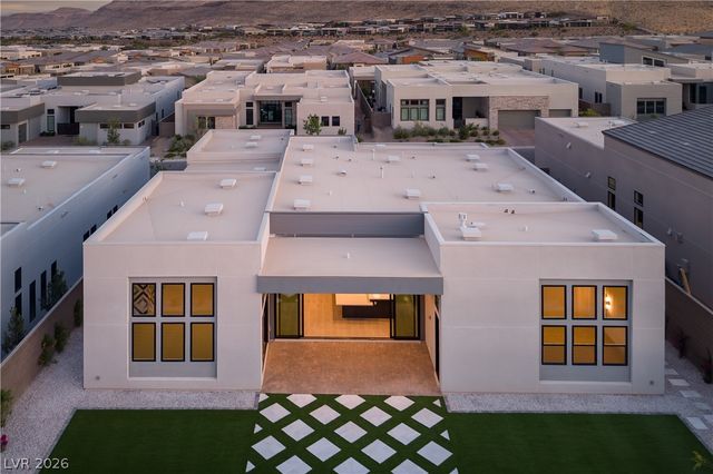 11050 Desert Heights Avenue, Las Vegas, NV 89135
