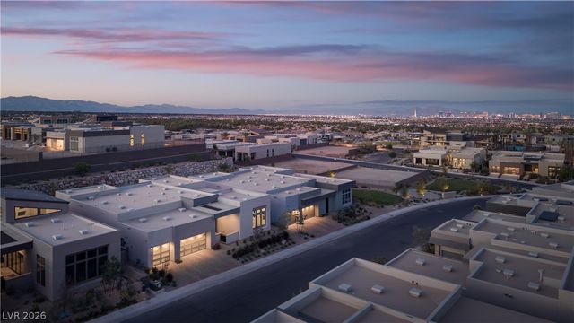 11050 Desert Heights Avenue, Las Vegas, NV 89135