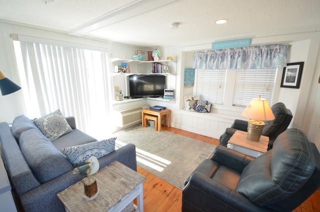 194 Captain Chase Road UNIT 8, Dennis Port, MA 02639
