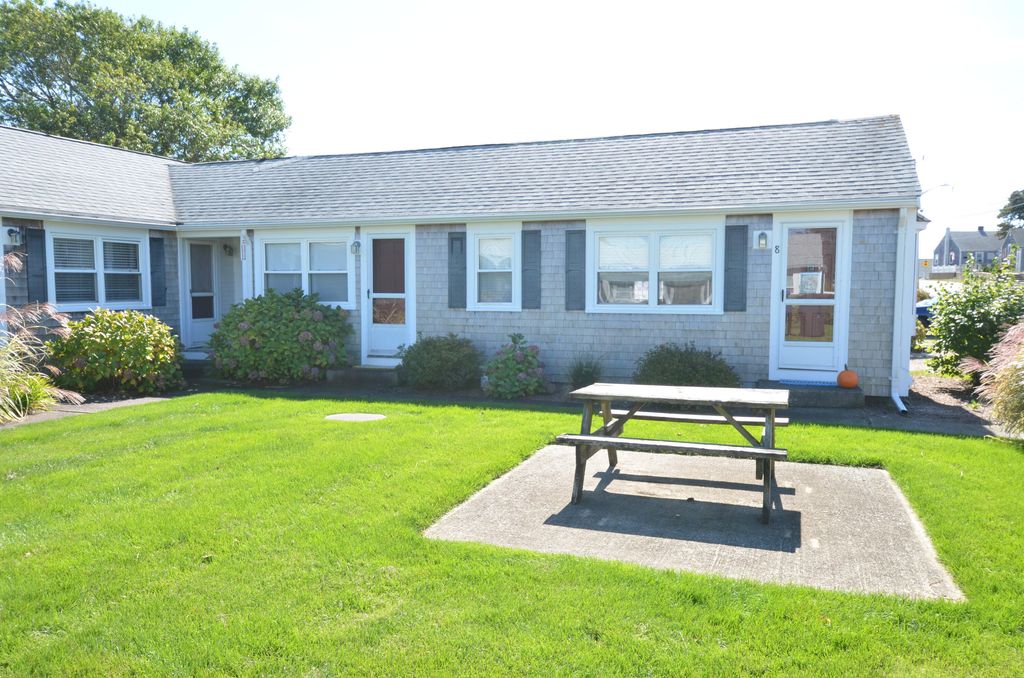 194 Captain Chase Road UNIT 8, Dennis Port, MA 02639