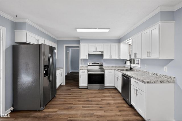 5206 Southport Road, Fayetteville, NC 28311