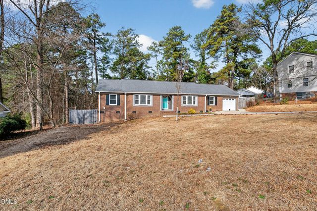 5206 Southport Road, Fayetteville, NC 28311