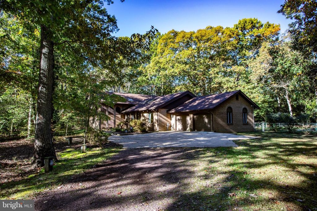 3849 STONEYBROOK RD, White Plains, MD 20695