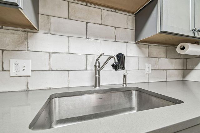 13691 ORANGE SUNSET DRIVE 201, Tampa, FL 33618