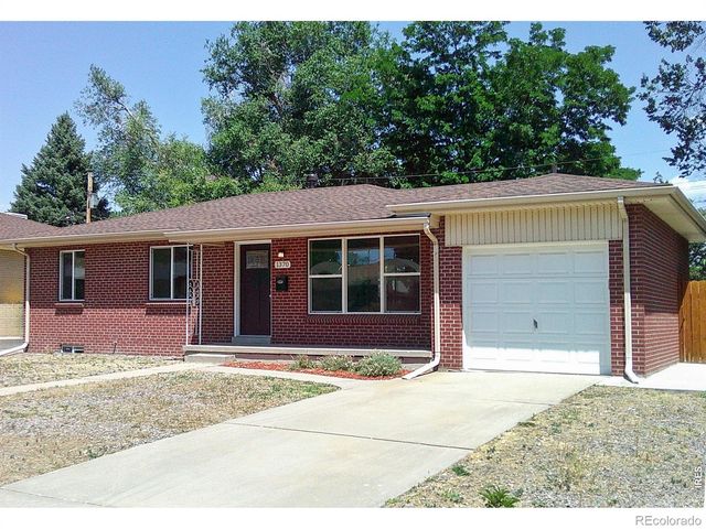 1370 S Eaton Court, Lakewood, CO 80232