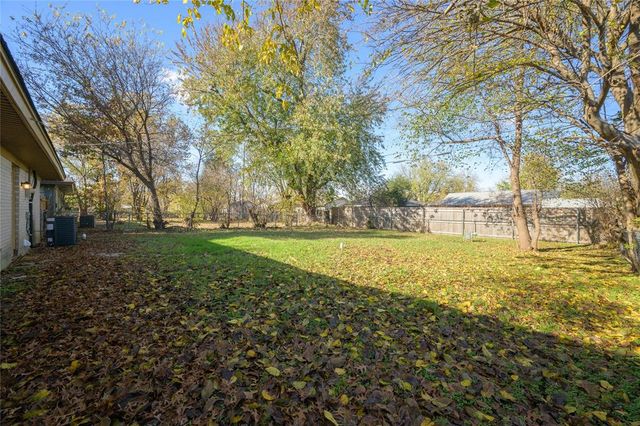 933 Brown Drive, Midwest City, OK 73110