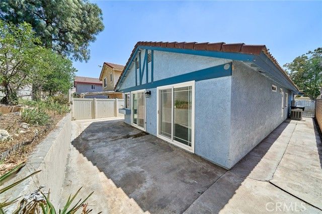 14318 Hillcrest, Fontana, CA 92337