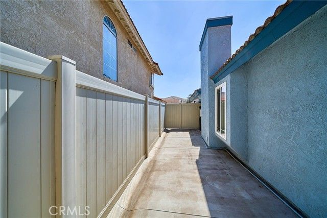 14318 Hillcrest, Fontana, CA 92337