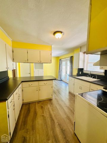 208 Forrest, Newport, AR 72112