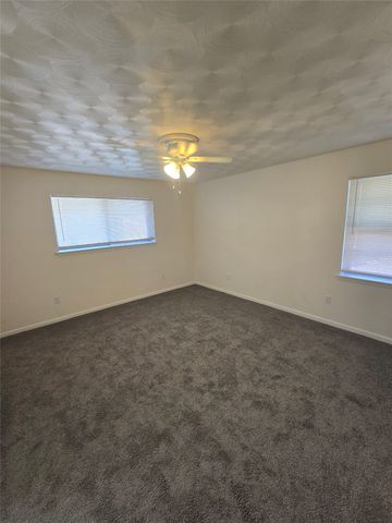 921 Poinsettia Drive, Lancaster, TX 75146