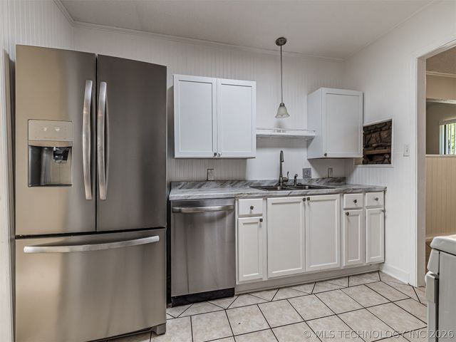 1012 N Forest Place, Jenks, OK 74037