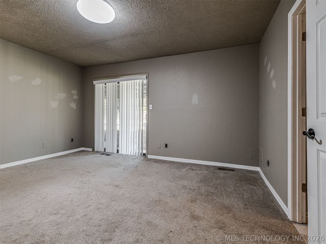 1012 N Forest Place, Jenks, OK 74037