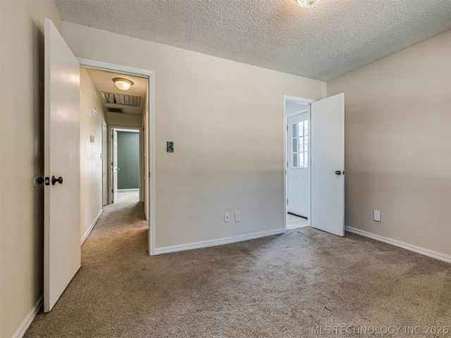 1012 N Forest Place, Jenks, OK 74037