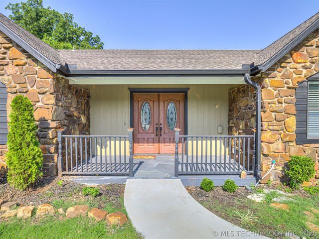 1012 N Forest Place, Jenks, OK 74037