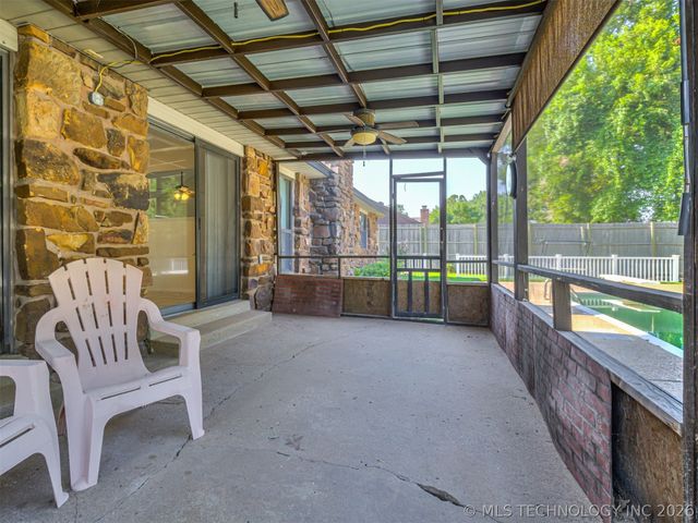 1012 N Forest Place, Jenks, OK 74037