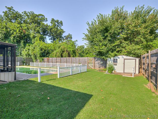 1012 N Forest Place, Jenks, OK 74037