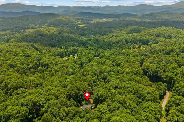 1008 Turkey Trot Drive, Blairsville, GA 30512