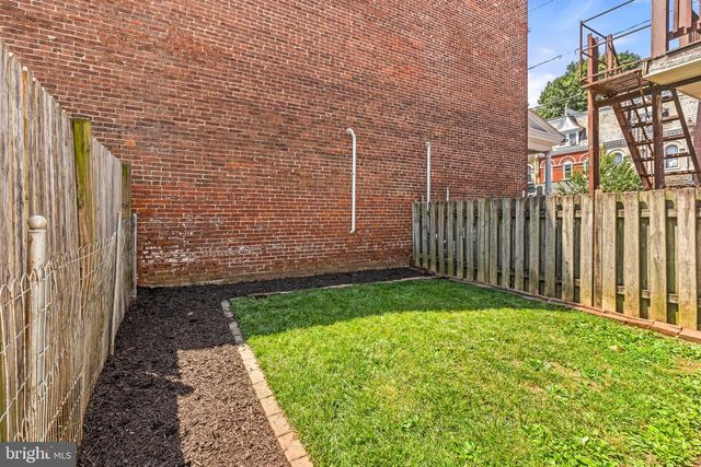 304 E NEW ST, Lancaster, PA 17602