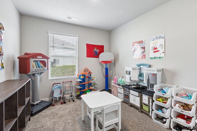 10807 S 177Th Street, Omaha, NE 68136