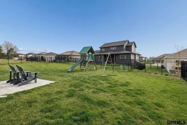 10807 S 177Th Street, Omaha, NE 68136