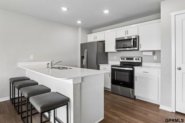 10807 S 177Th Street, Omaha, NE 68136