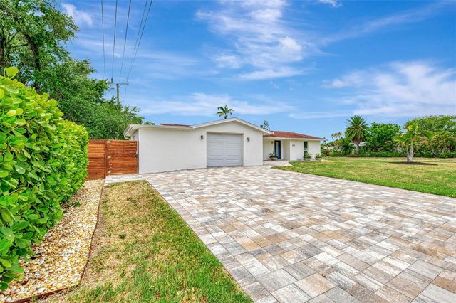 2920 GULF GATE DRIVE, Sarasota, FL 34231