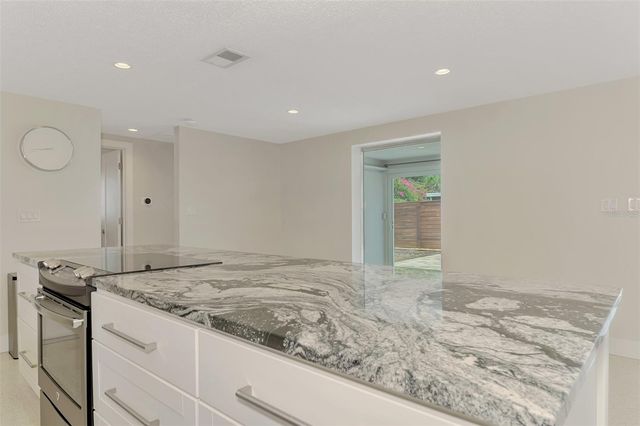 2920 GULF GATE DRIVE, Sarasota, FL 34231
