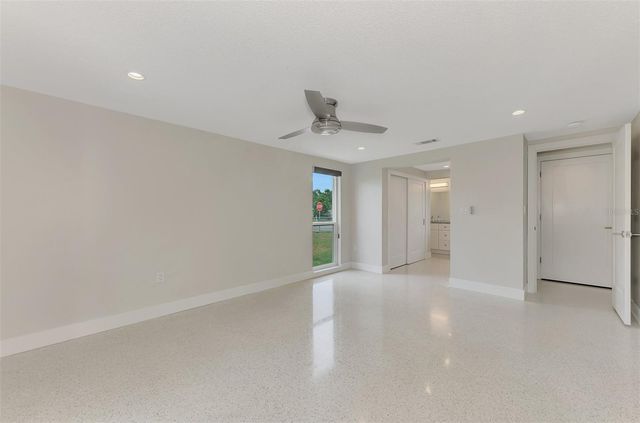 2920 GULF GATE DRIVE, Sarasota, FL 34231