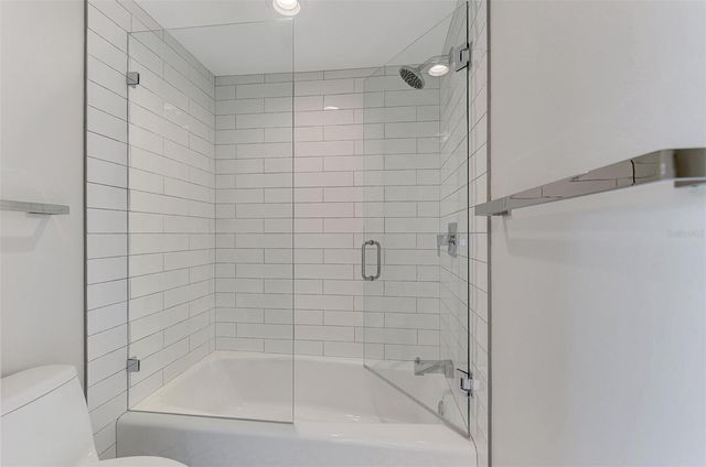 2920 GULF GATE DRIVE, Sarasota, FL 34231