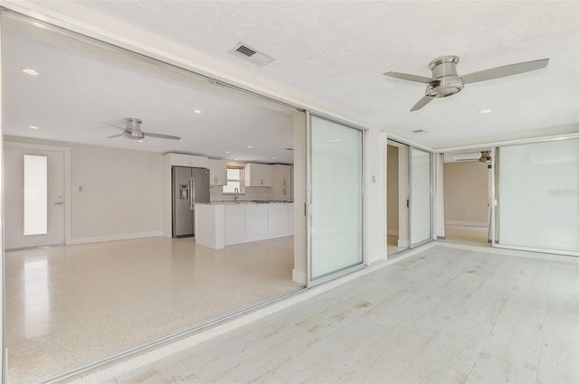 2920 GULF GATE DRIVE, Sarasota, FL 34231
