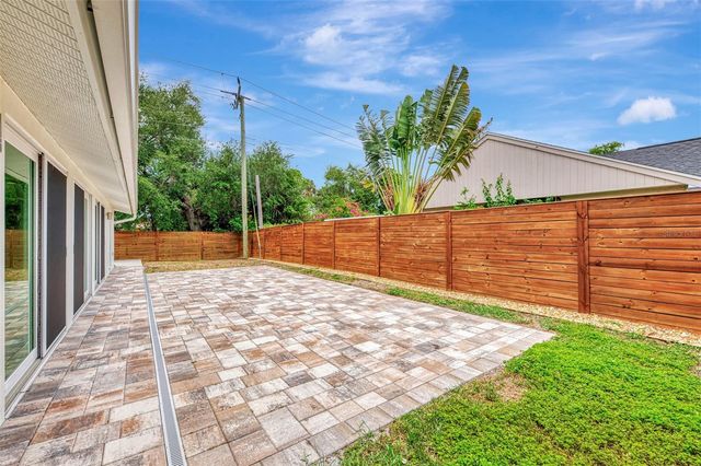 2920 GULF GATE DRIVE, Sarasota, FL 34231