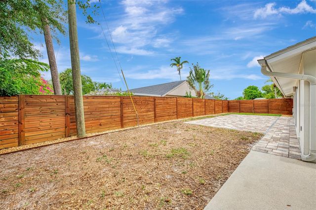 2920 GULF GATE DRIVE, Sarasota, FL 34231
