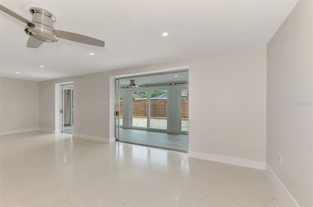 2920 GULF GATE DRIVE, Sarasota, FL 34231