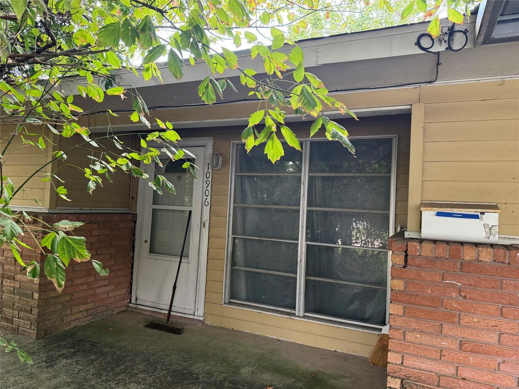 10906 Stover Street, Houston, TX 77075