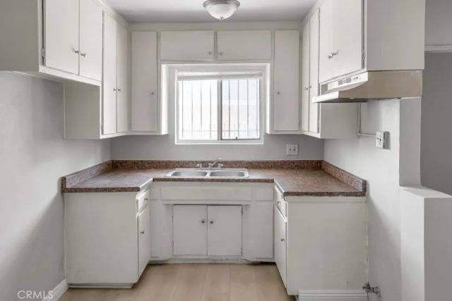 116 E Alondra, Compton, CA 90220