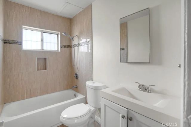 116 E Alondra, Compton, CA 90220